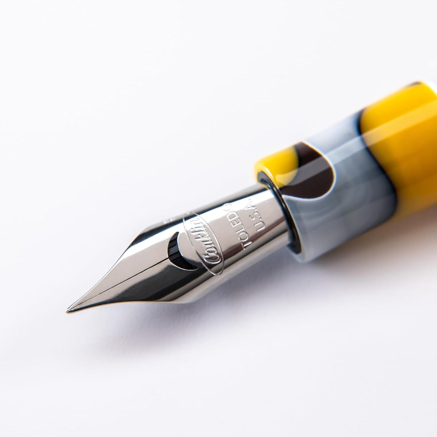 Conklin All American Fountain Pen in Yellowstone – STUB Nib, Unique Yellow, Brown & White Design – Ideal Gift for Professionals & Pen Collectors