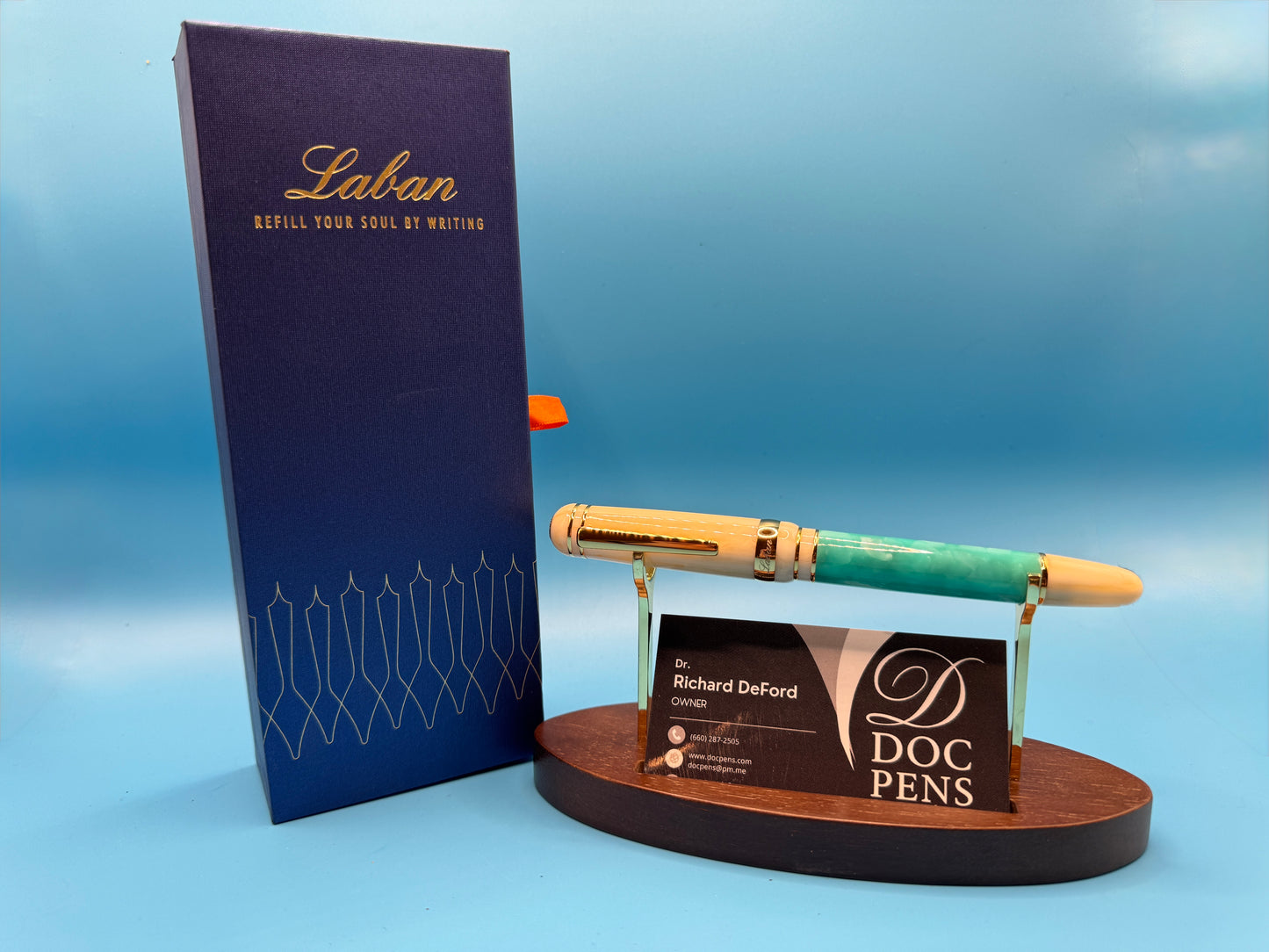 Laban 325