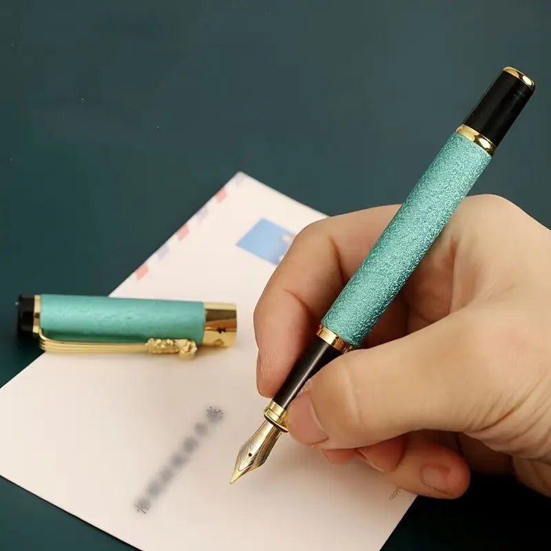 Textured Classic Fountain Pen, Violin style plastic clip, Medium Nib