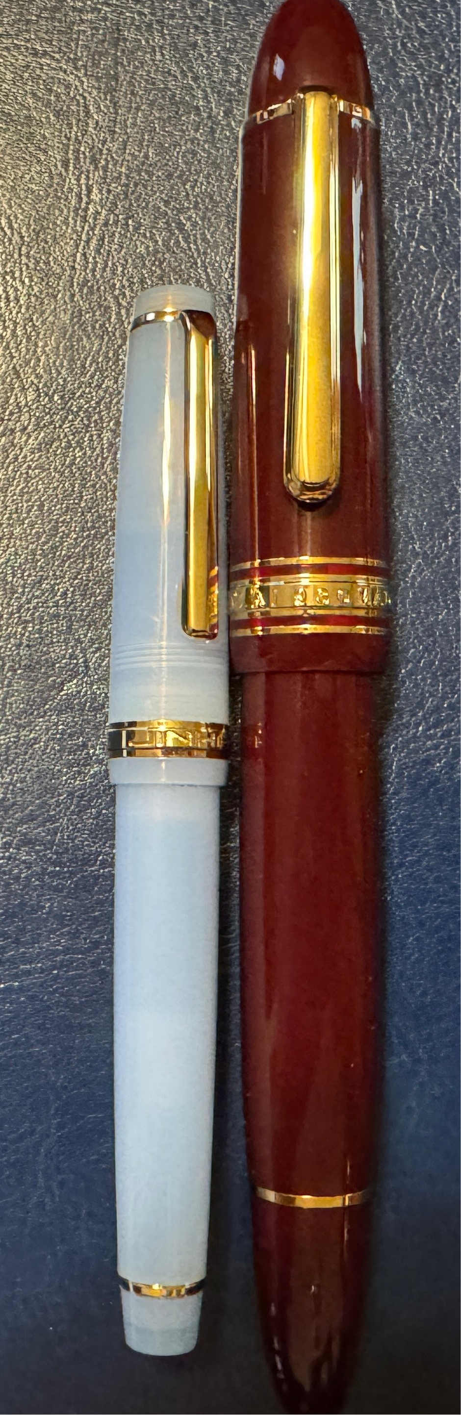 Jinhao 82 pen shown for size comparison 