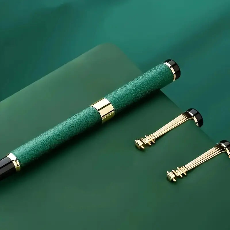 Textured Classic Fountain Pen, Violin style plastic clip, Medium Nib