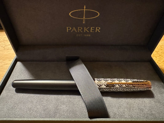 Sonnet Premium Metal & Gray PGT Fountain Pen (2119788)
