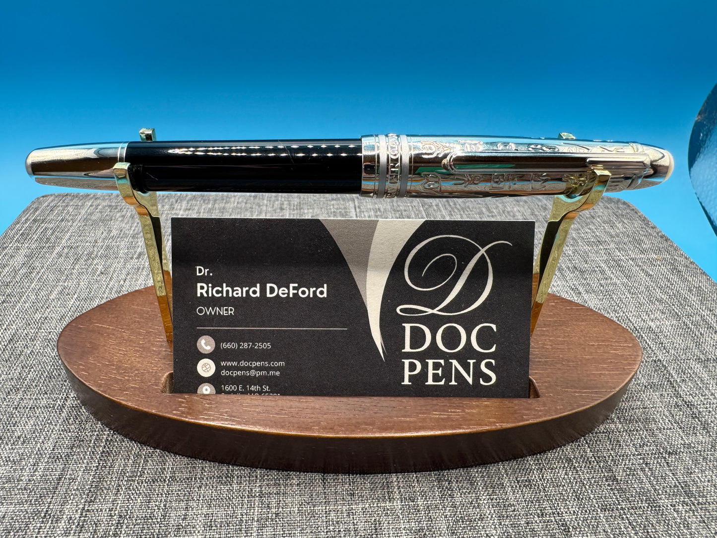 MAJOHN P135 Black Resin Fountain Pen Extra Fine Nib, Retro Oracle Metal Pen Cap Pearl Top