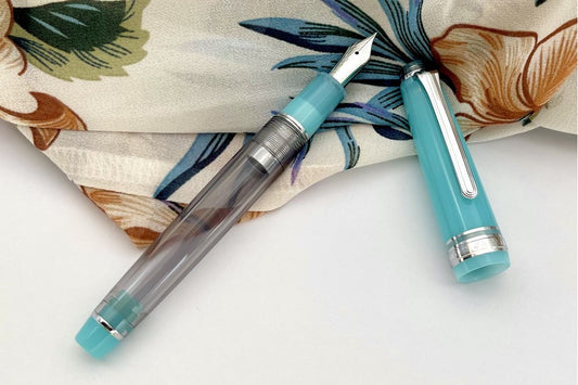 Sailor Pro Gear Slim Fountain Pen in Manyo #2 Series Moss Silver Trim (Special Edition) - 14K Gold